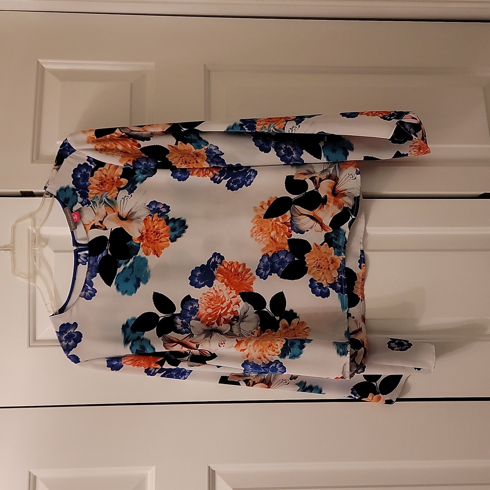 Vince Camuto shirt, size M